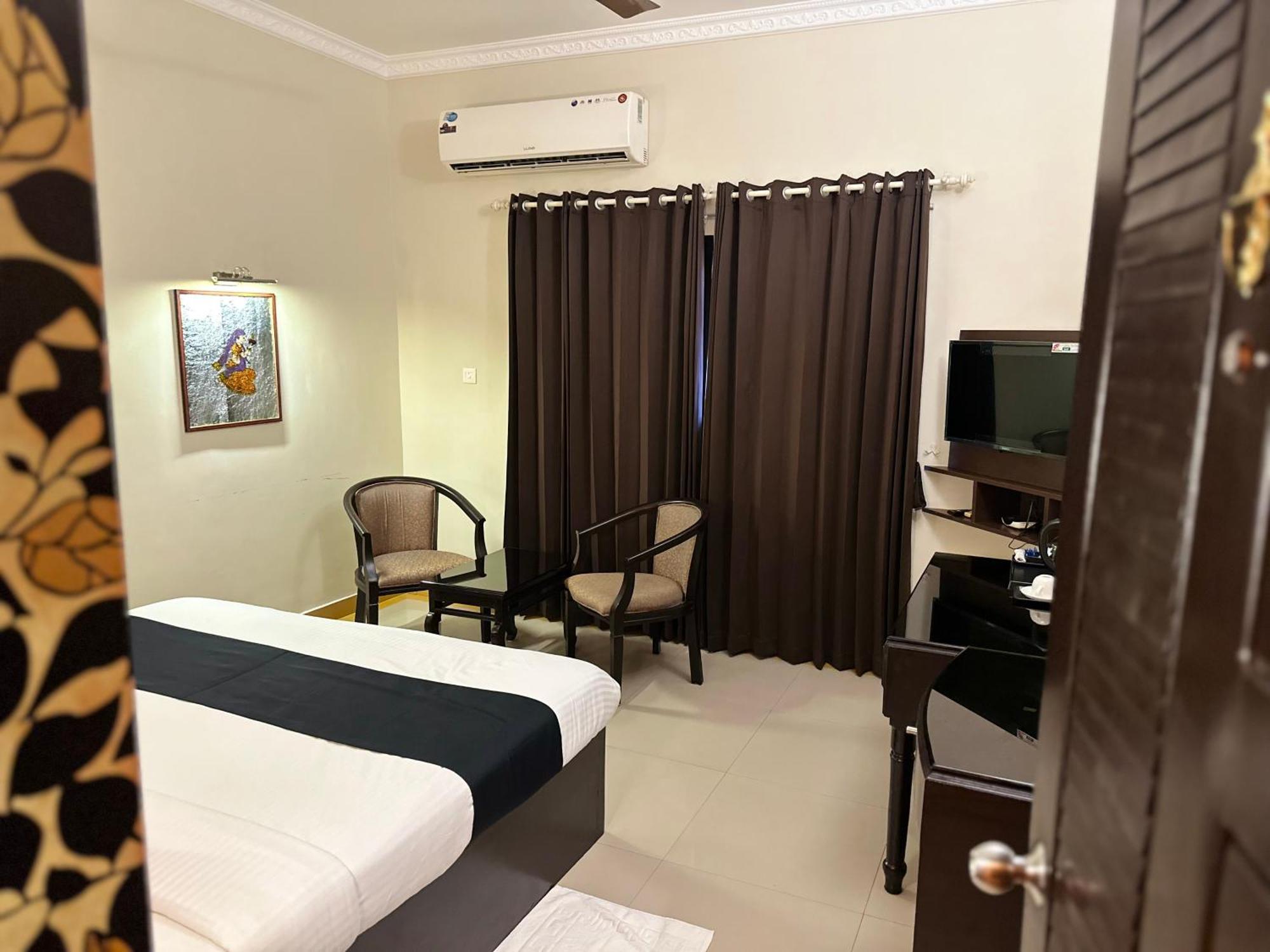 Gd International Redfort Nilambur Exterior photo