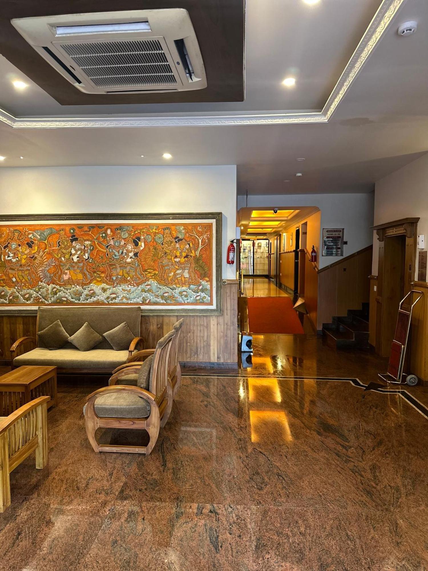 Gd International Redfort Nilambur Exterior photo